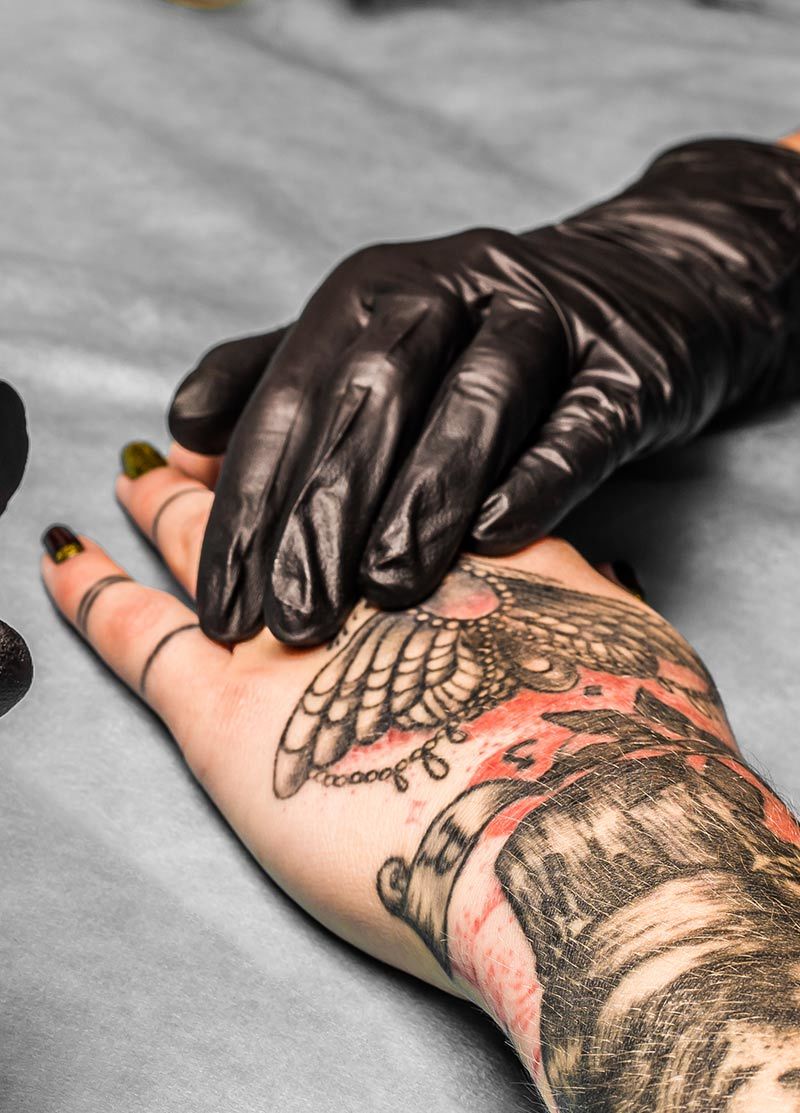 a tattoo on his feet